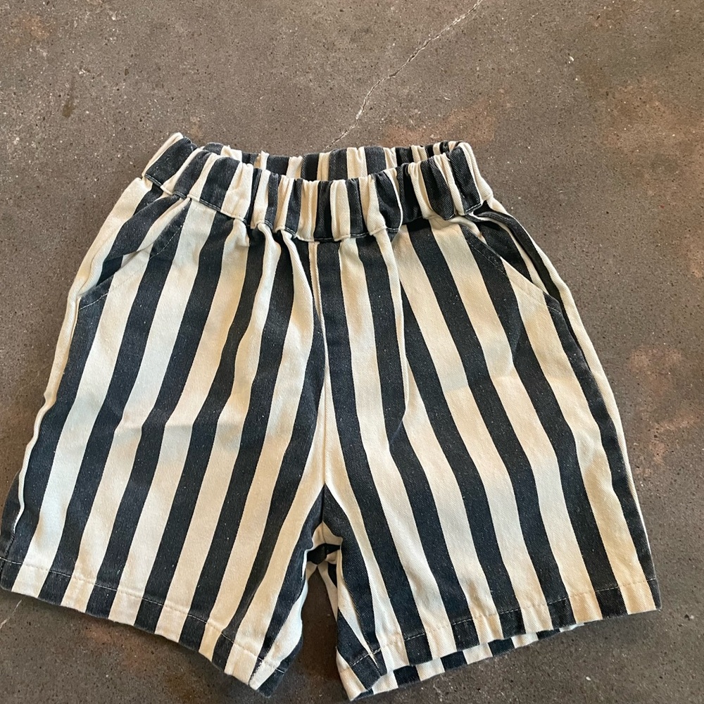 Little occasion / Ambb kids black and white striped oversized shorts 3t